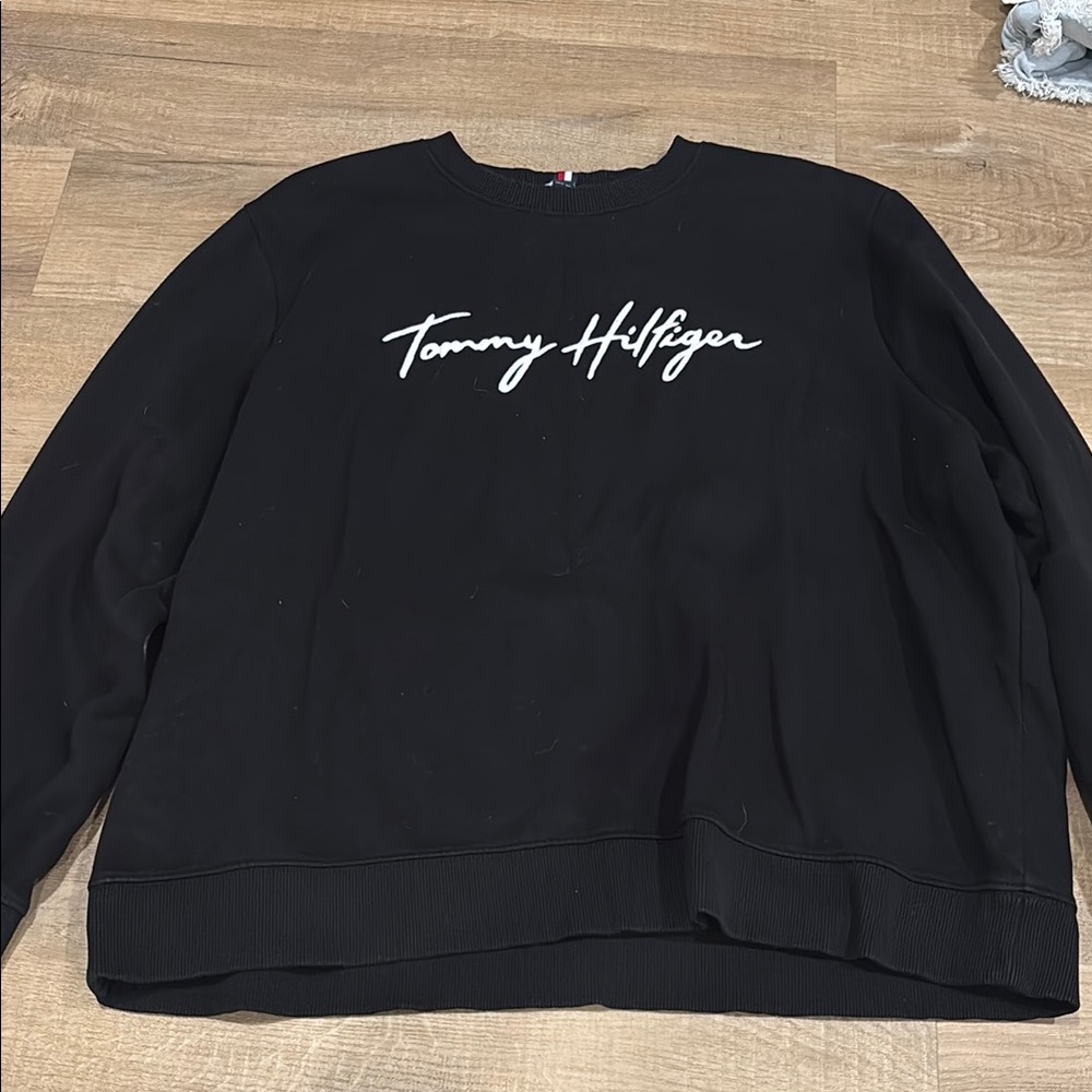 Tommy Hilfiger Black Sweatshirt